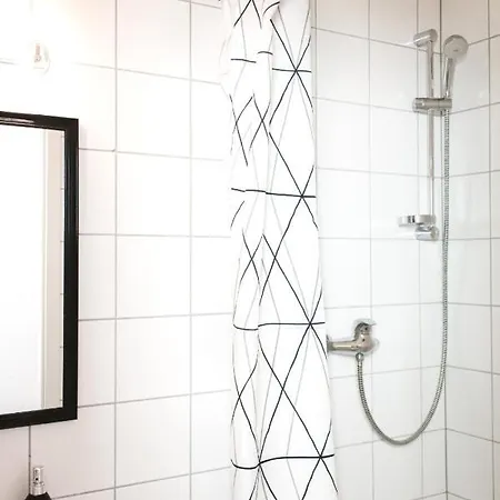 Family For 6 Guests, Mitte Moabit Appartement *