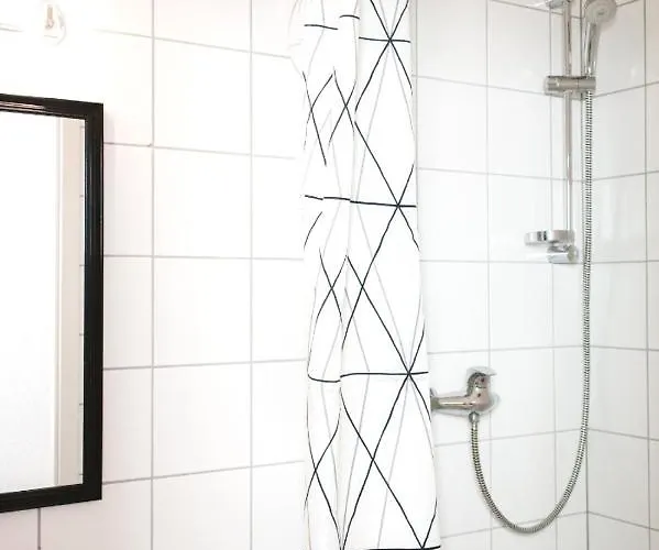 Family For 6 Guests, Mitte Moabit Apartamento *